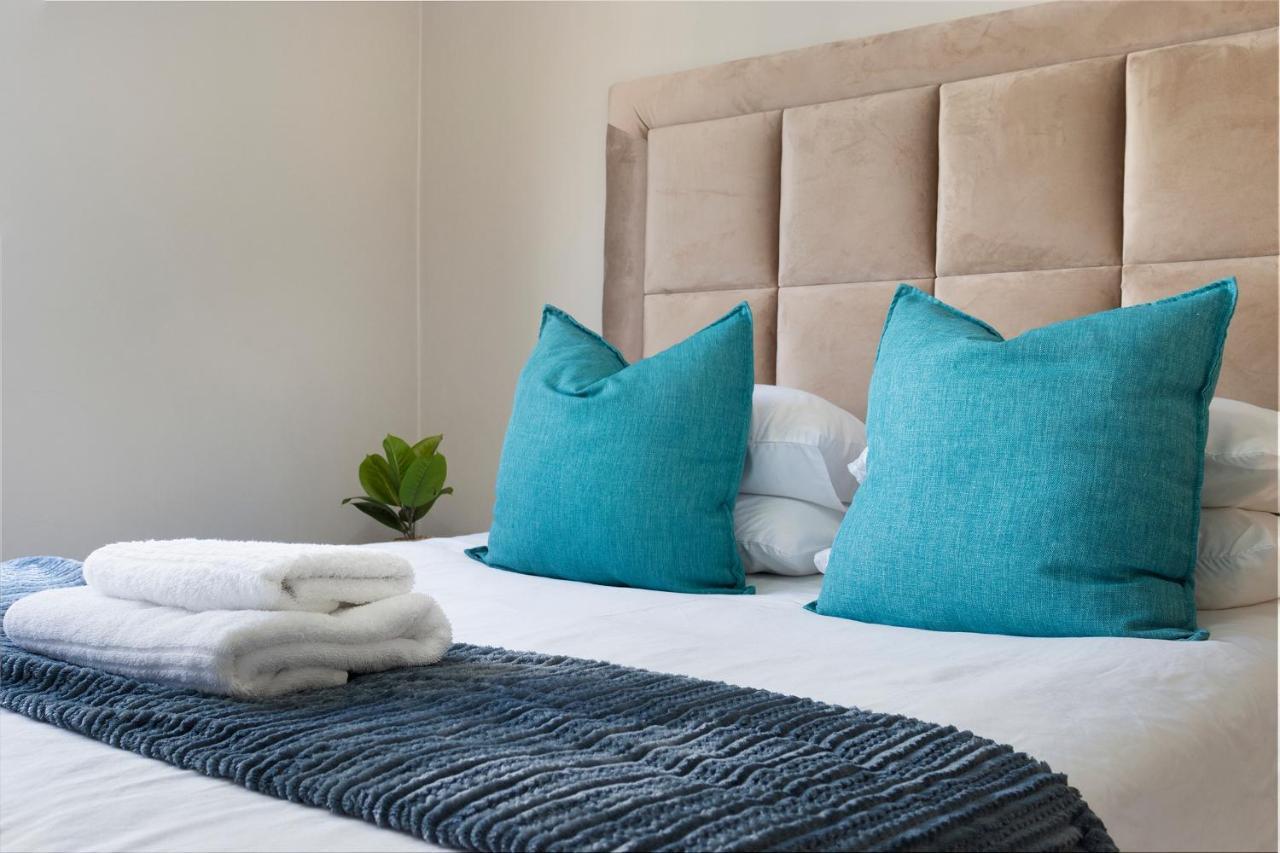 Urban Oasis Apartments At The Bolton Йоханесбург Екстериор снимка