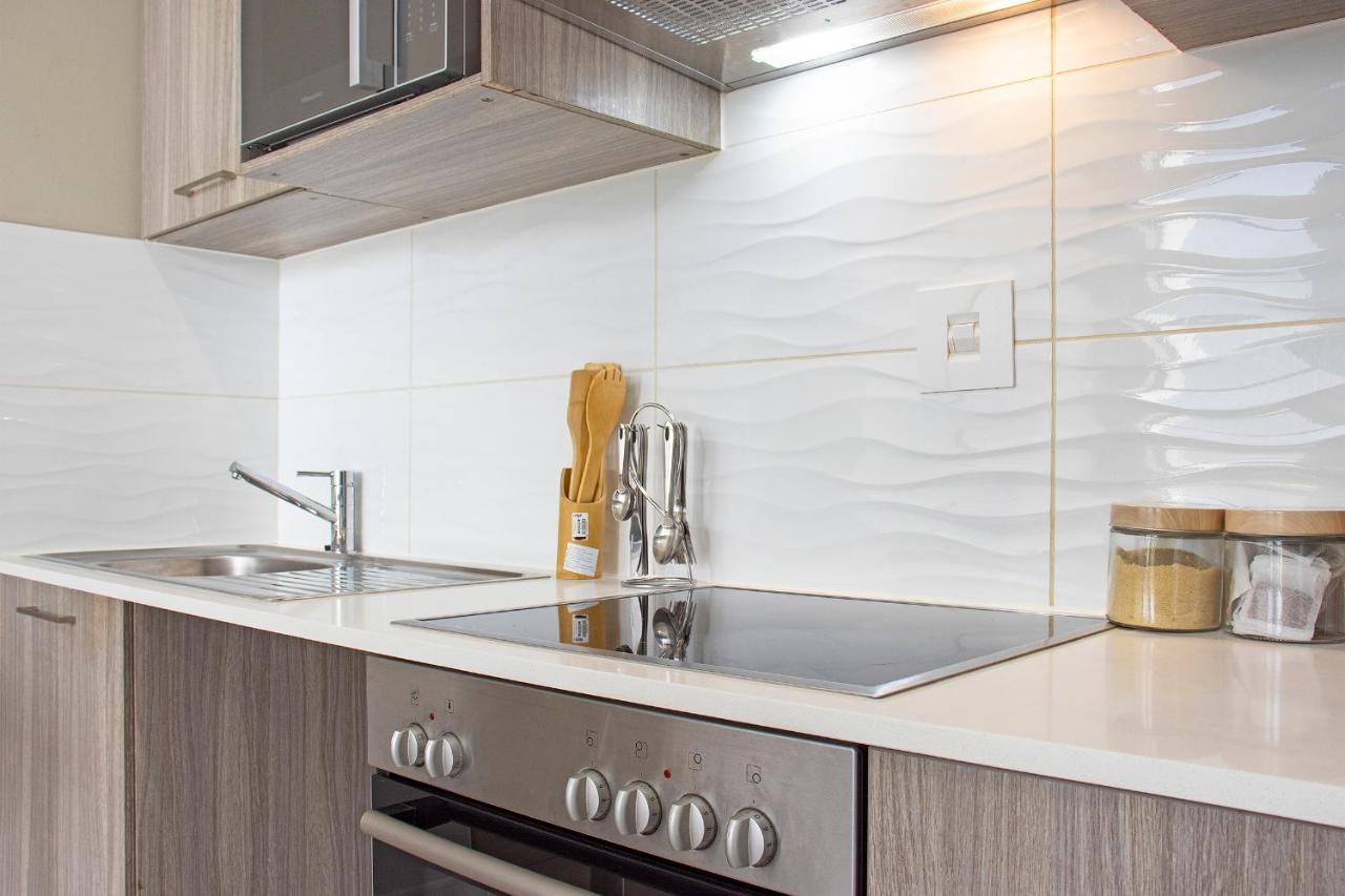 Urban Oasis Apartments At The Bolton Йоханесбург Екстериор снимка
