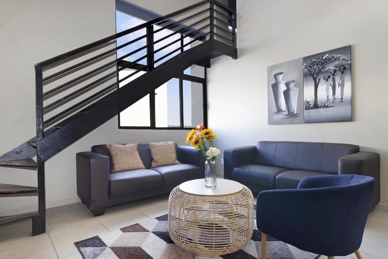 Urban Oasis Apartments At The Bolton Йоханесбург Екстериор снимка